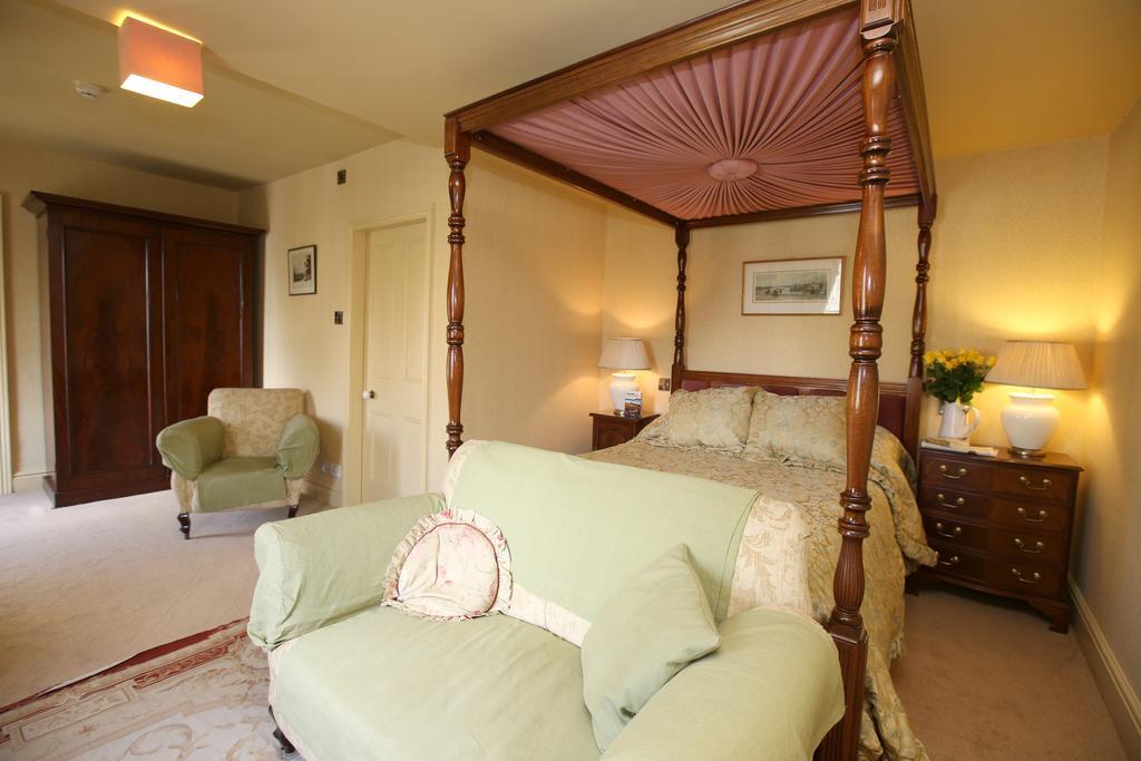 The Cornmill Hotel Kirkbymoorside Room photo